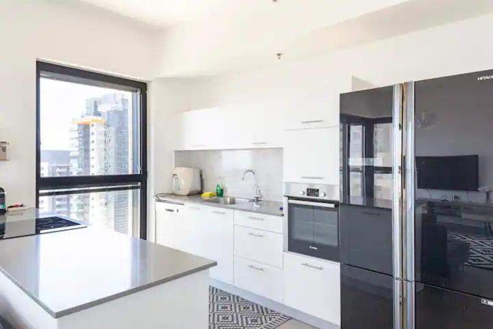 Oַ&O Group- Luxury Apt Tower Best Sea View Bat Jám Kültér fotó
