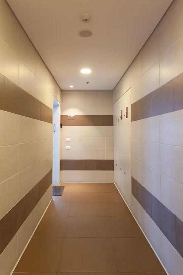 Oַ&O Group- Luxury Apt Tower Best Sea View Bat Jám Kültér fotó