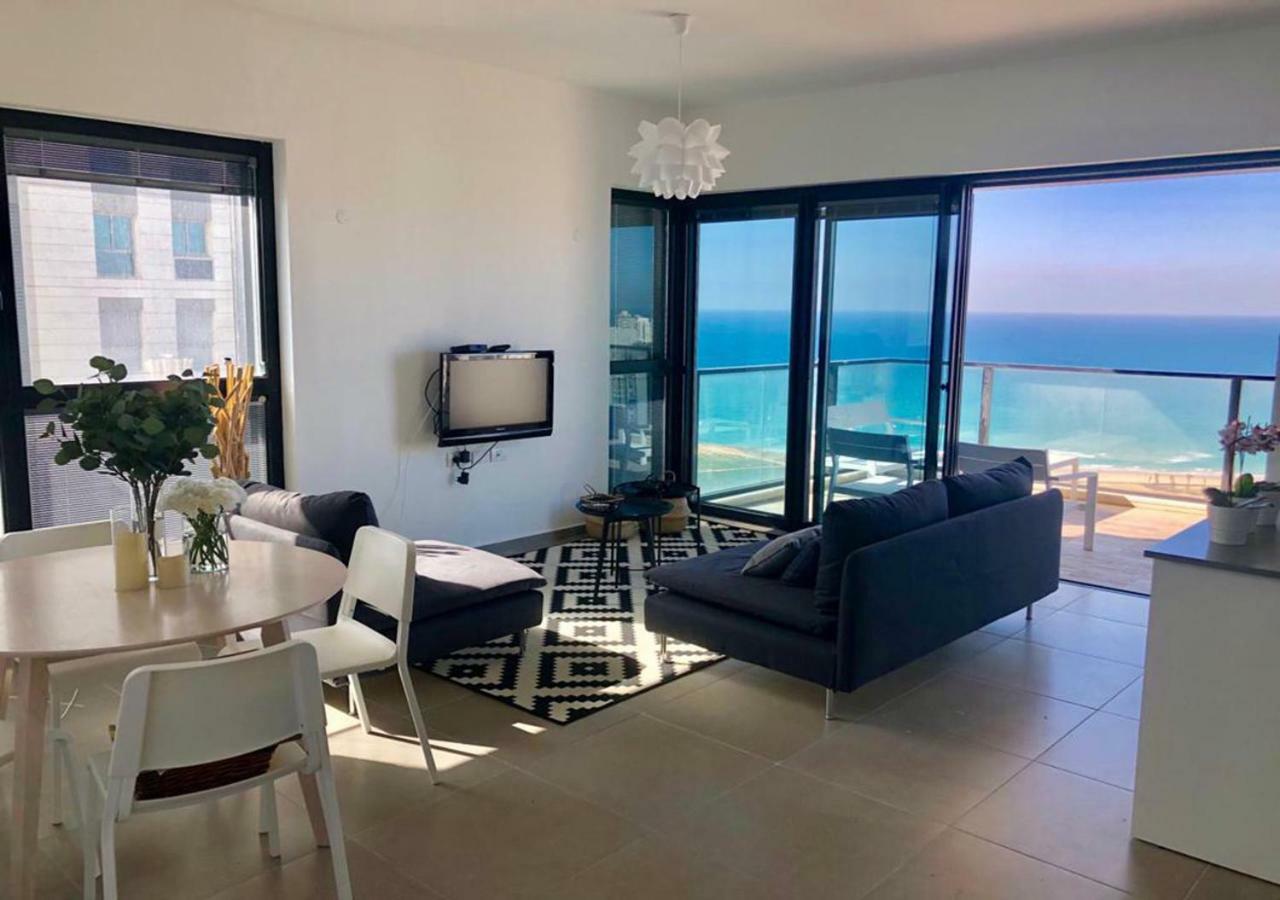 Oַ&O Group- Luxury Apt Tower Best Sea View Bat Jám Kültér fotó