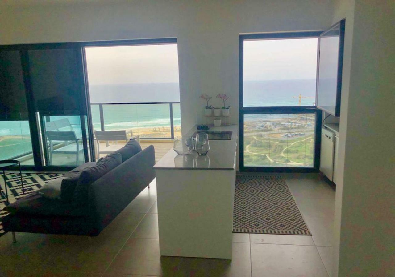 Oַ&O Group- Luxury Apt Tower Best Sea View Bat Jám Kültér fotó