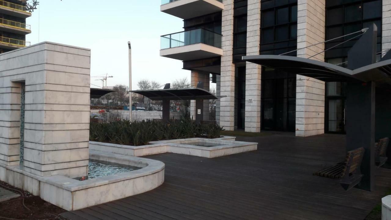 Oַ&O Group- Luxury Apt Tower Best Sea View Bat Jám Kültér fotó